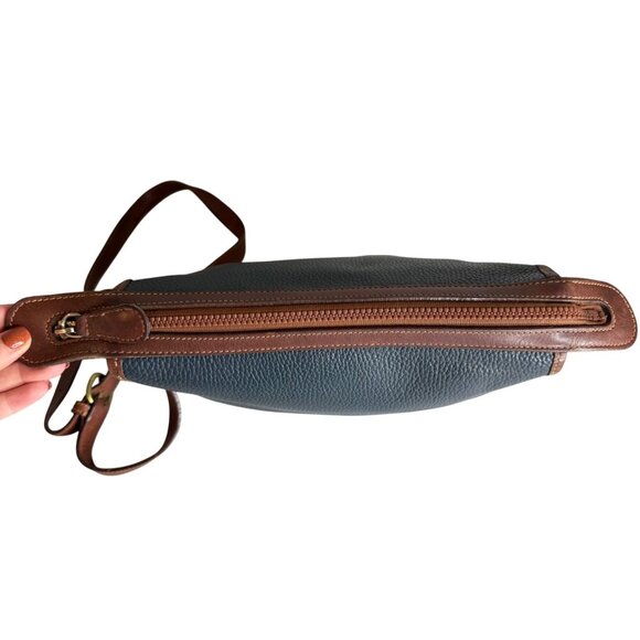 Vintage Coach Brown & Navy Pebbled Leather Crossbody Bag With Zipper Closures & - Picture 6 of 11
